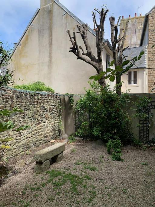 Maison Du Cap Lihou, Duplex Au 1Er Et 2Eme Etage Mansarde, Quartier Historique, Granville Eksteriør bilde